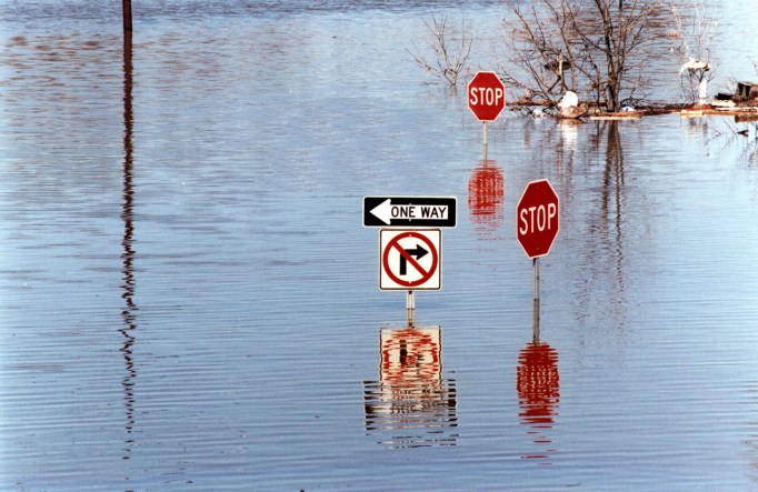 FEMA_D.Saville_stopsigns1613v3